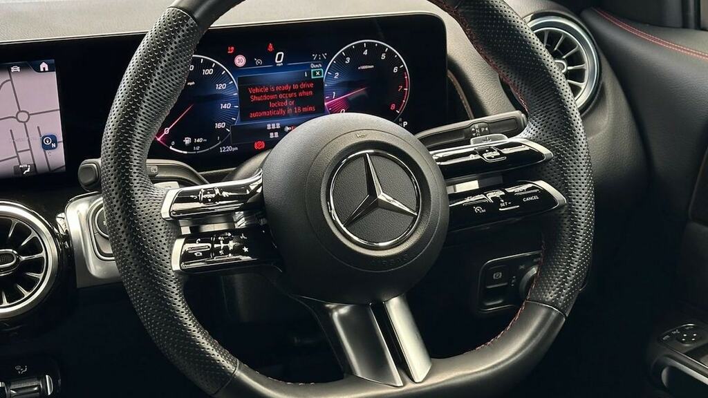 Mercedes-Benz GLB Class Glb 200 Exclusive Launch Edition 7G-tronic Grey #9