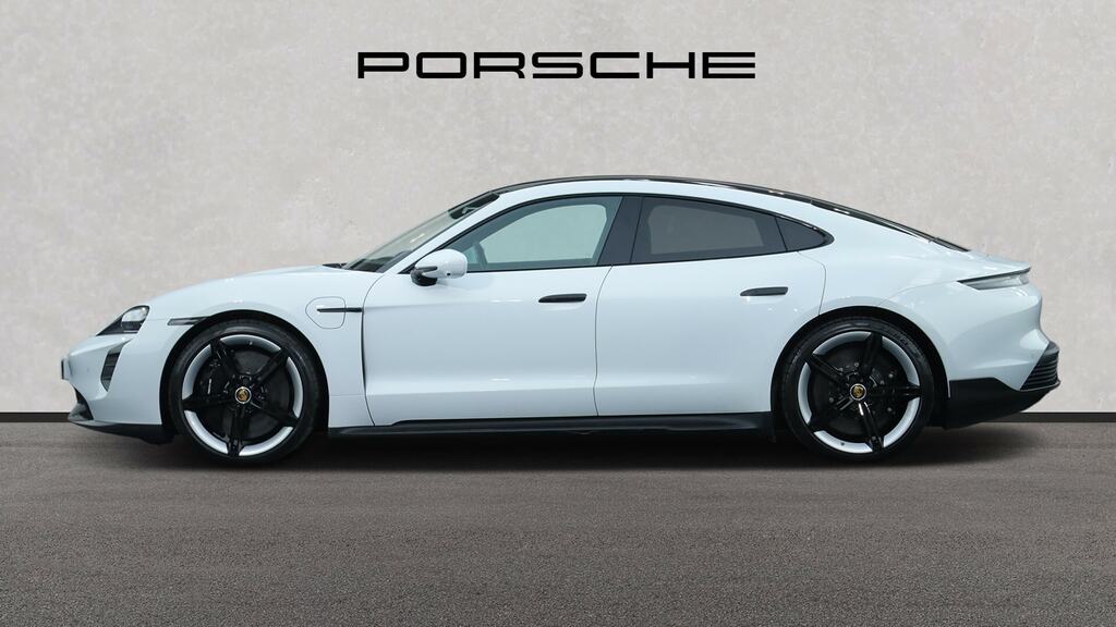 Porsche Taycan 560Kw Turbo S 93Kwh White #4
