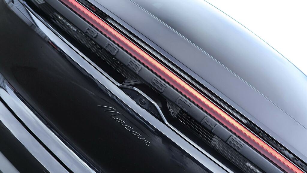 Porsche Macan 100Kwh Suv 360 Ps Black #29