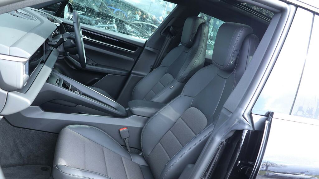 Porsche Macan 100Kwh Suv 360 Ps Black #12