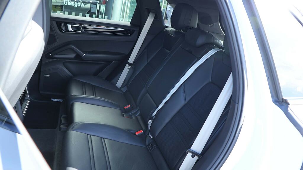 Porsche Cayenne 3.0T V6 Platinum Edition Suv Tiptronics Black #17