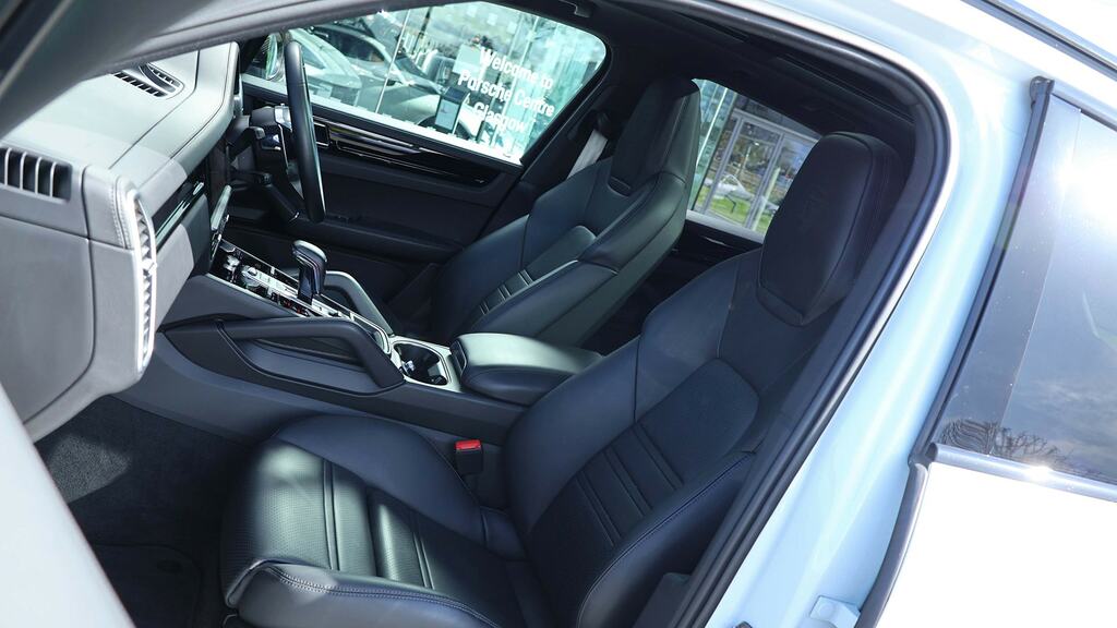 Porsche Cayenne 3.0T V6 Platinum Edition Suv Tiptronics Black #16