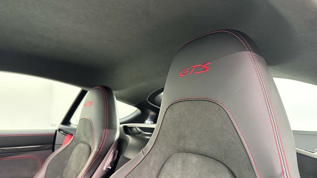 Porsche 718 Cayman 4.0 Gt4 Rs Pdk Blue #15