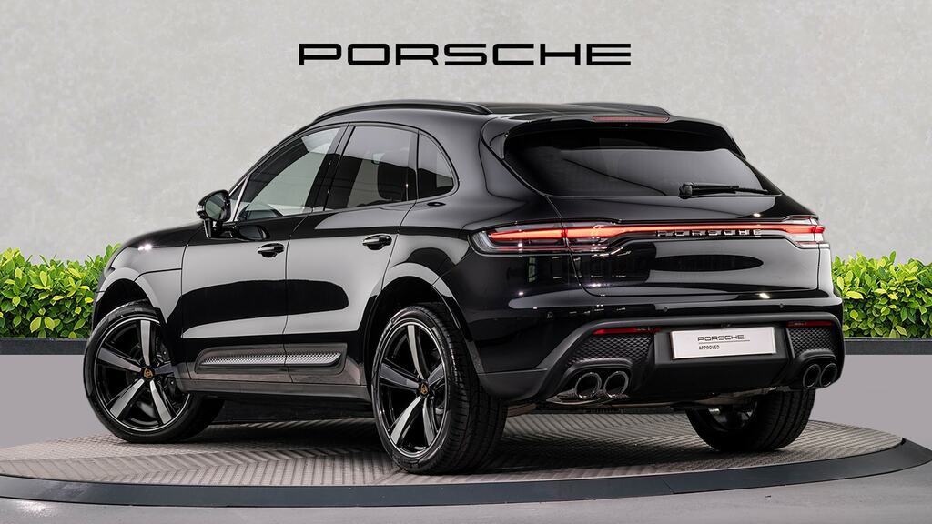 Porsche Macan 5dr Pdk KM26ZYY Black #5