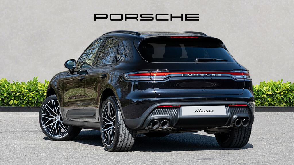 Porsche Macan 5dr Pdk Black #5