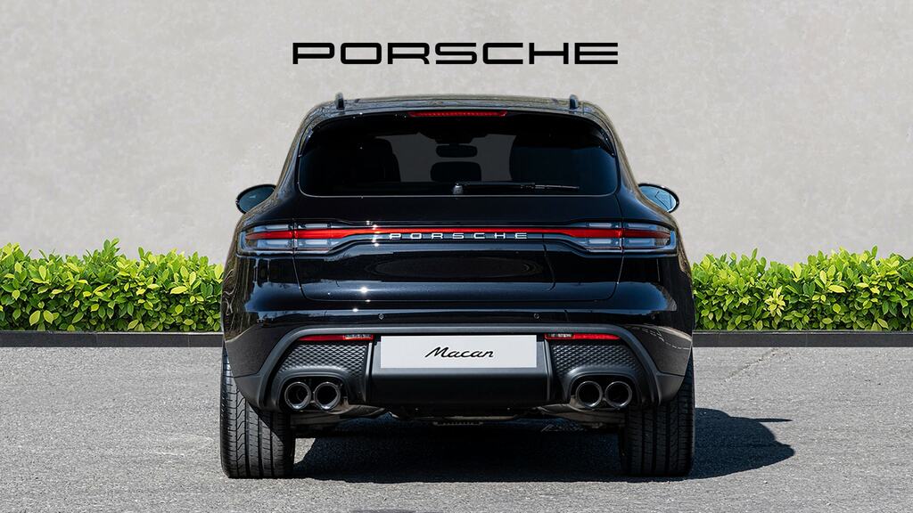 Porsche Macan 5dr Pdk Black #6