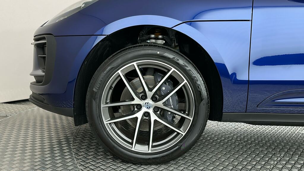 Porsche Macan 5dr Pdk Blue #6