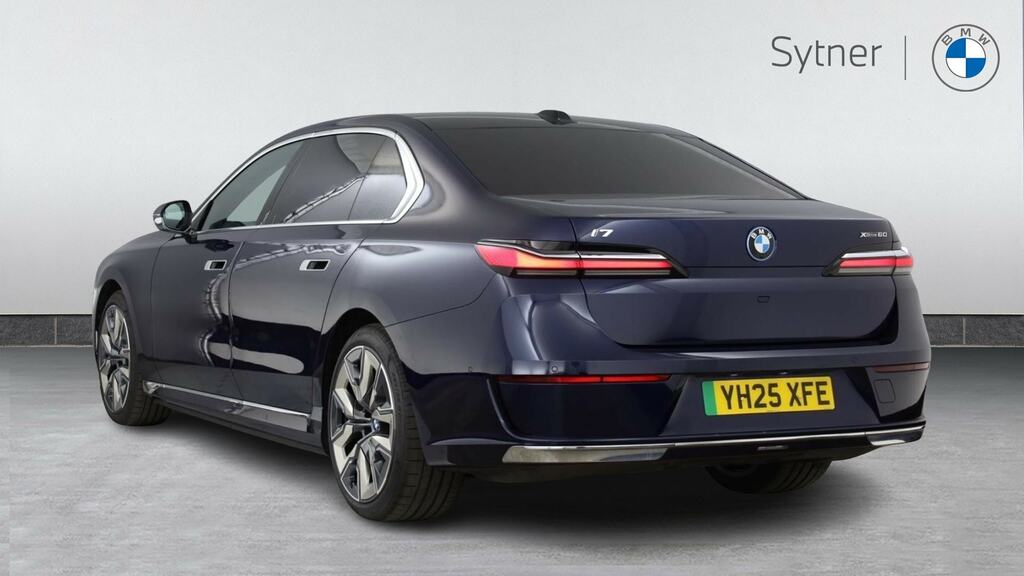BMW i7 400Kw Xdrive60 Excellence 105.7Kwh Exec Blue #2