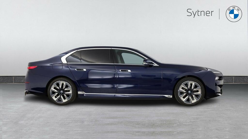 BMW i7 400Kw Xdrive60 Excellence 105.7Kwh Exec Blue #3