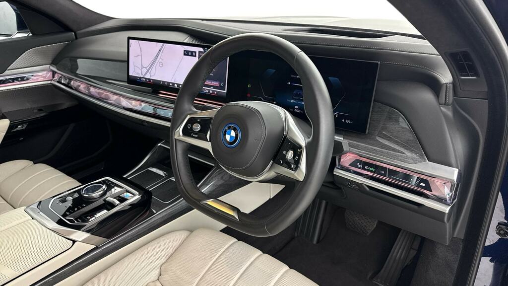 BMW i7 400Kw Xdrive60 Excellence 105.7Kwh Exec Blue #6