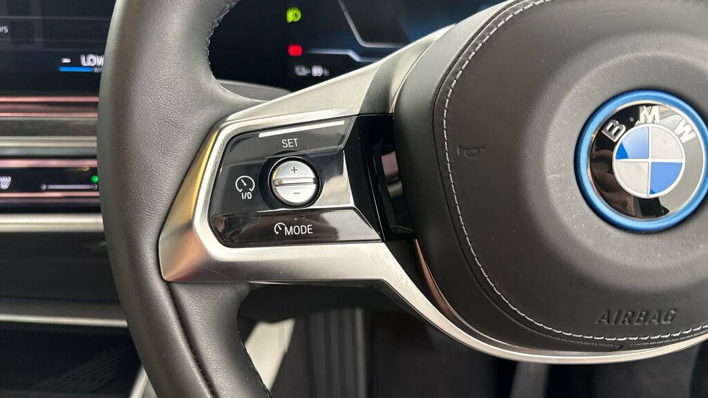 BMW i7 60 105.7Kwh Excellence Pro Xdrive Blue #17