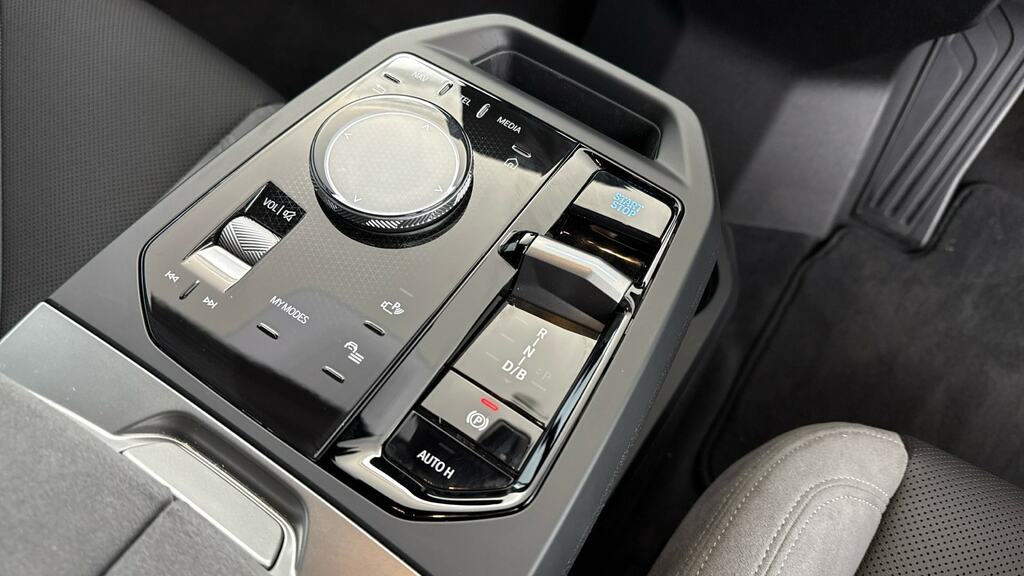 BMW iX Ix Xdrive45 M Sport Black #10