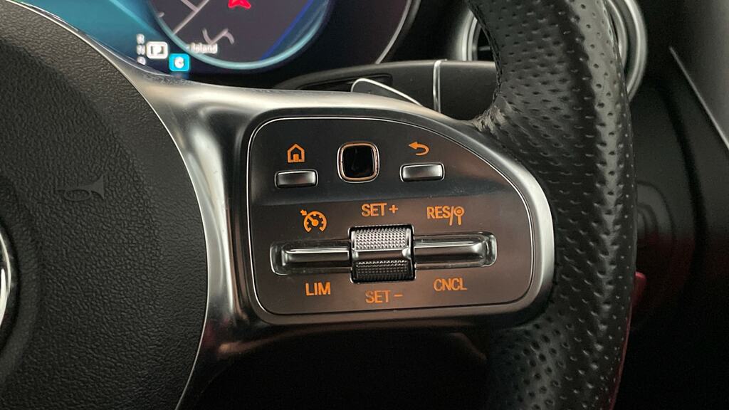 Mercedes-Benz GLC Class Glc 300 Amg Line 4Matic Silver #18