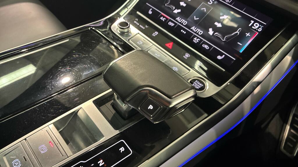 Audi Q8 55 Tfsi Quattro Black Edition Tiptronic Black #14
