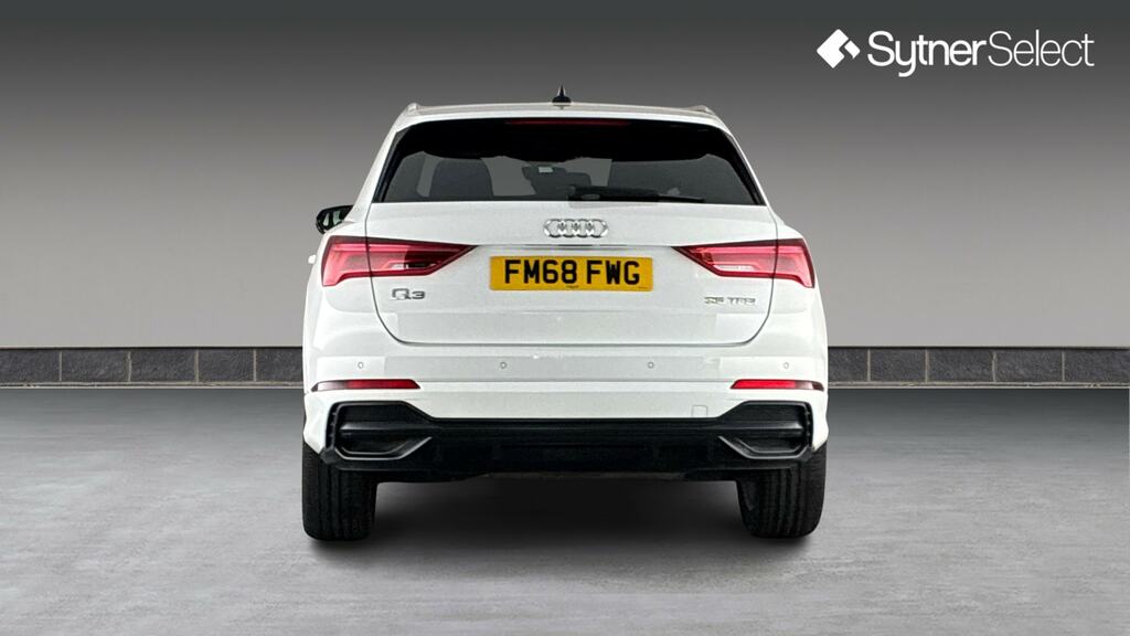 Audi Q3 35 Tfsi S Line S Tronic FM68FWG White #5
