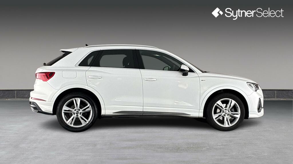Audi Q3 35 Tfsi S Line S Tronic FM68FWG White #3