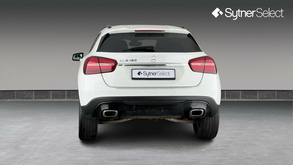 Mercedes-Benz GLA Class Gla 180 Urban Edition White #5