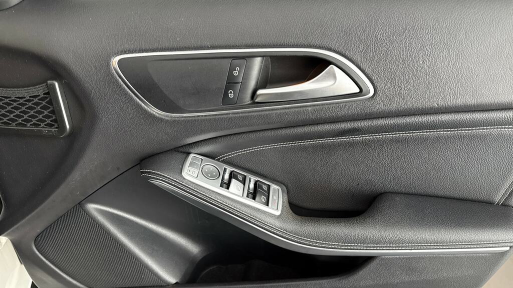 Mercedes-Benz GLA Class Gla 180 Urban Edition Grey #21