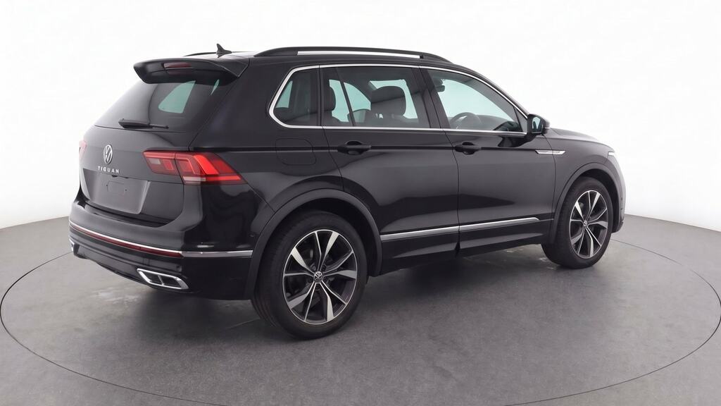 Volkswagen Tiguan Elegance Black #4