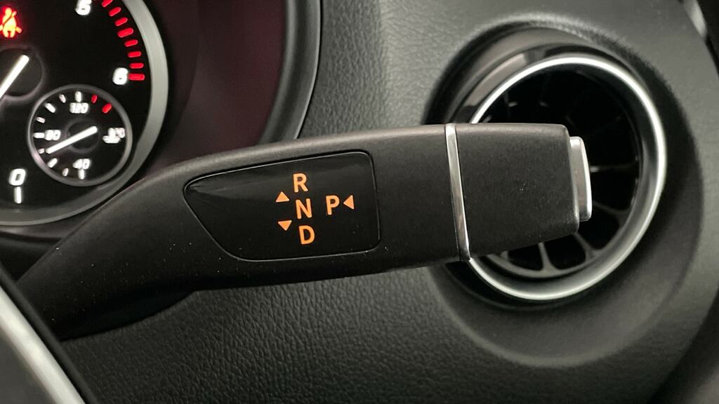 Mercedes-Benz Vito 110Cdi Progressive Van Black #19
