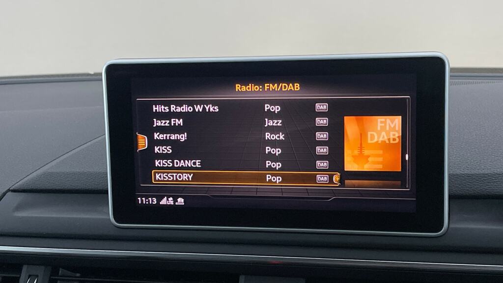 Audi A4 Avant 35 Tfsi Black Edition S Tronic White #19