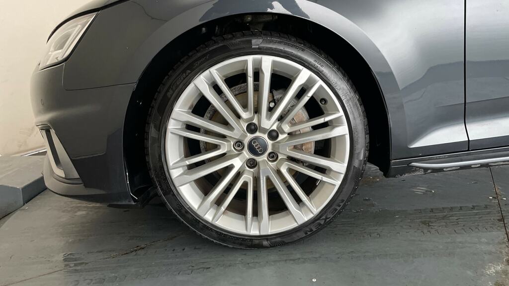 Audi A4 Avant 35 Tfsi Black Edition S Tronic White #23