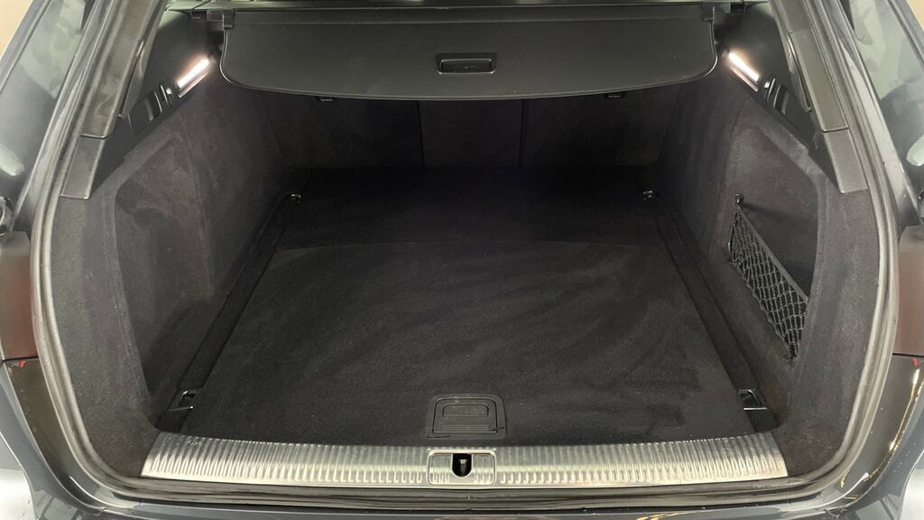 Audi A4 Avant 35 Tfsi Black Edition S Tronic White #21