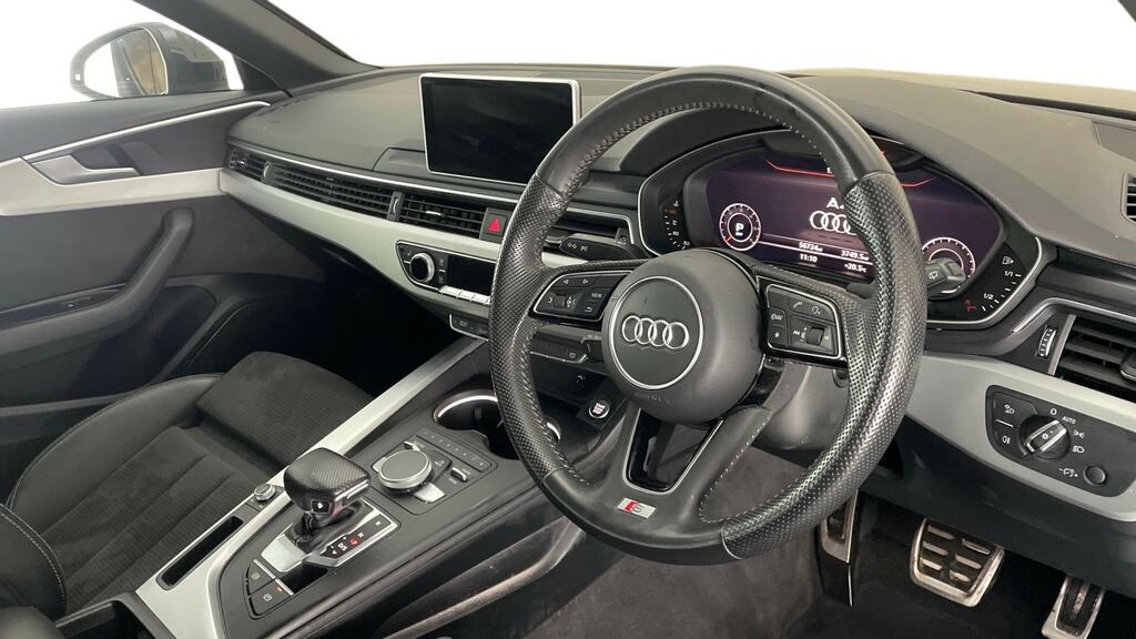 Audi A4 Avant 35 Tfsi Black Edition S Tronic White #9