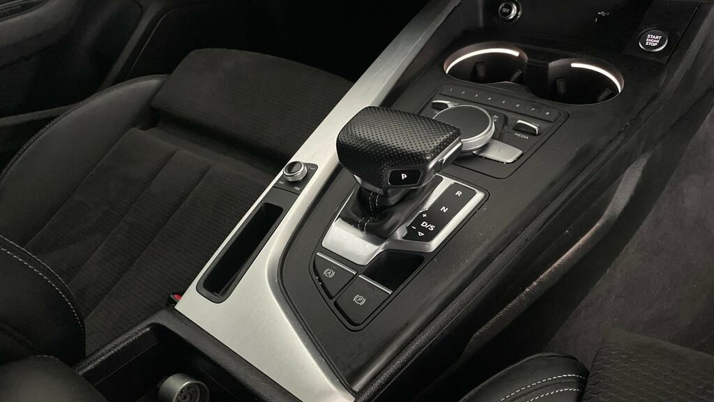 Audi A4 Avant 35 Tfsi Black Edition S Tronic White #14