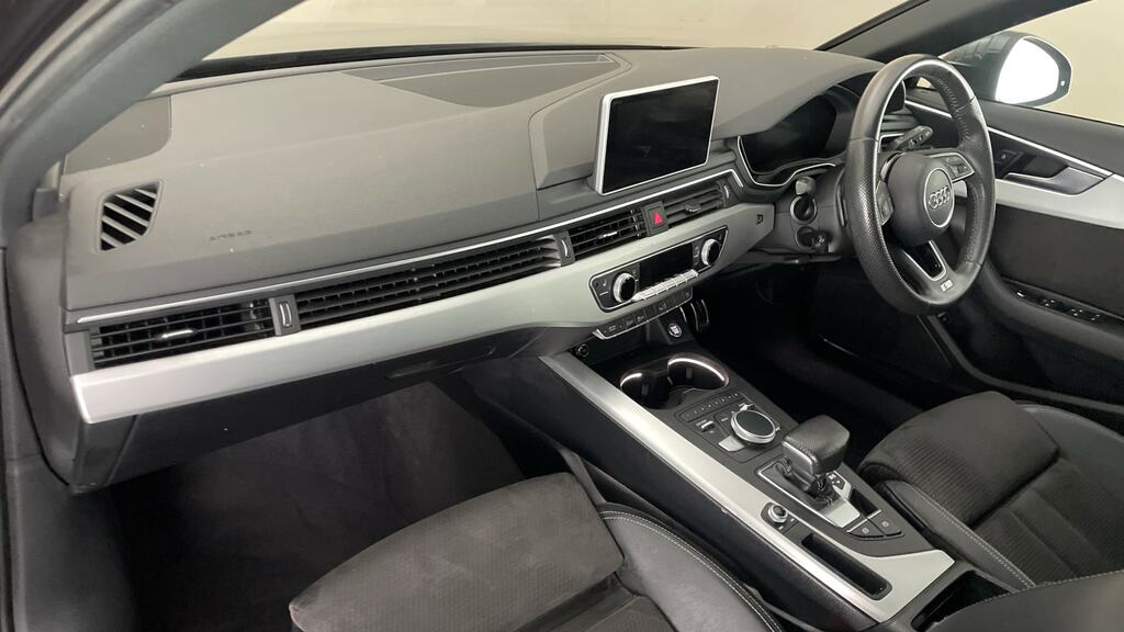 Audi A4 Avant 35 Tfsi Black Edition S Tronic White #11