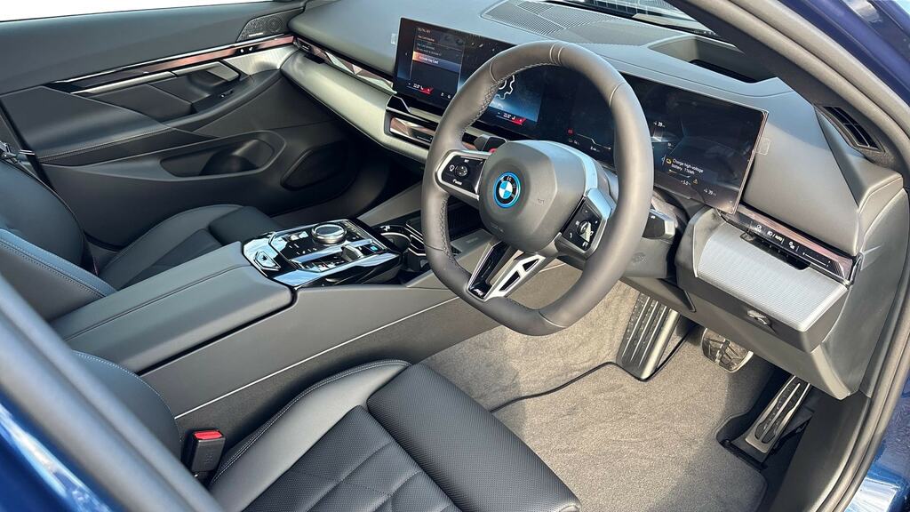 BMW i5 250Kw Edrive40 M Sport Pro 84Kwh Tech Blue #6
