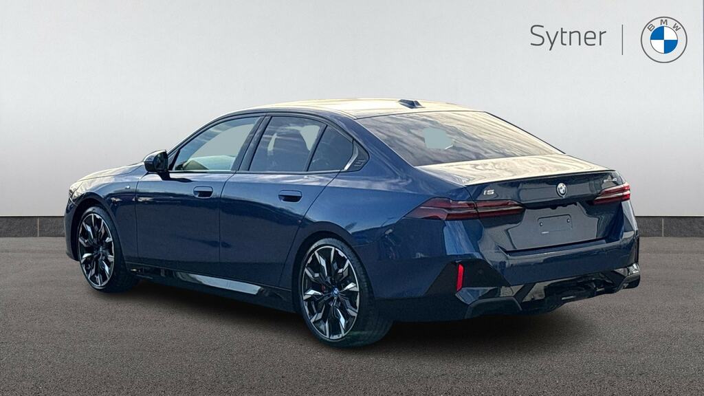 BMW i5 250Kw Edrive40 M Sport Pro 84Kwh Tech Blue #2