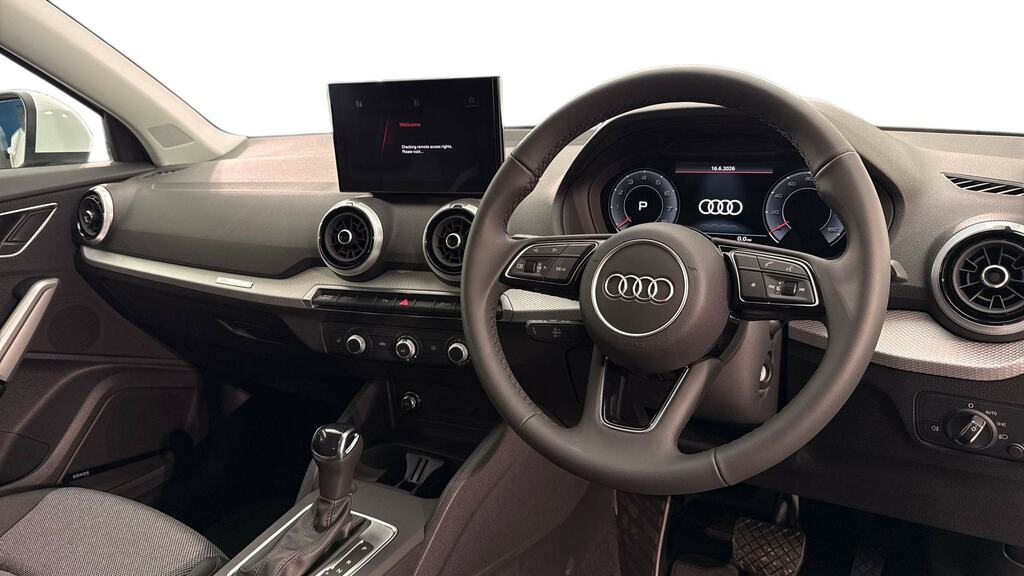 Audi Q2 35 Tfsi Sport S Tronic Tech YB26SYG White #6