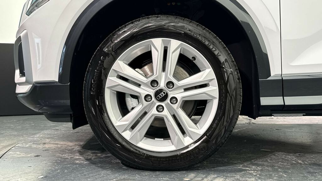 Audi Q2 35 Tfsi Sport S Tronic Tech YB26SYG White #5