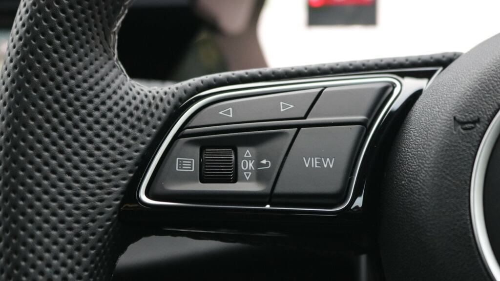 Audi A3 1.5 Tfsi E 204 Black Edition S Tronic Black #17
