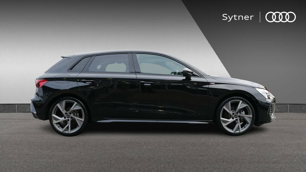 Audi A3 1.5 Tfsi 150 Black Ed S Tronic Tech Pack Black #4