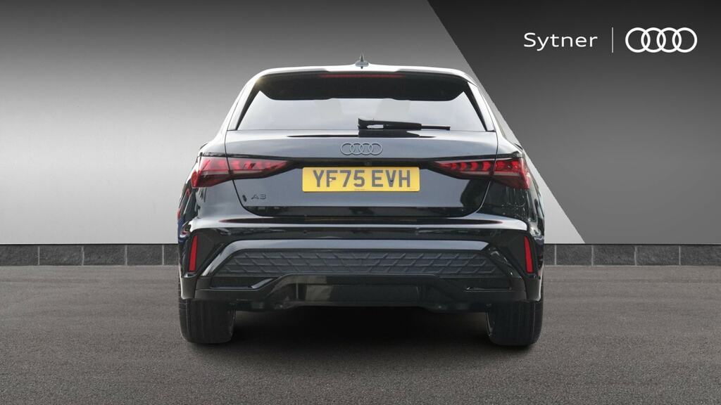 Audi A3 1.5 Tfsi E 204 Black Edition S Tronic Black #8