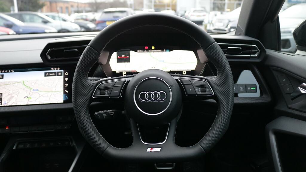 Audi A3 1.5 Tfsi E 204 Black Edition S Tronic Black #10