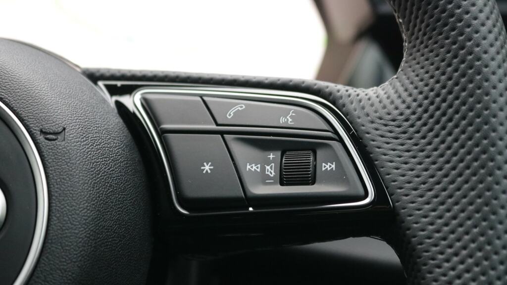 Audi A3 1.5 Tfsi E 204 Black Edition S Tronic Black #18