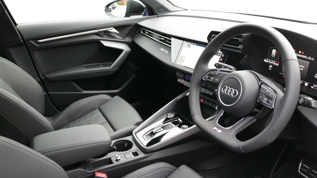 Audi A3 1.5 Tfsi 150 Black Ed S Tronic Tech Pack Black #6