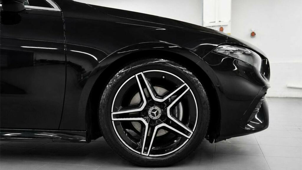 Mercedes-Benz A Class A180 Amg Line Executive KW25NKD Black #5