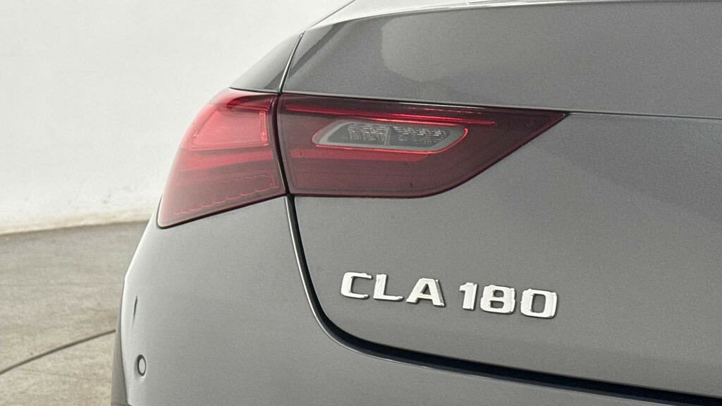 Mercedes-Benz CLA Class Amg Line Premium Edition Black #19