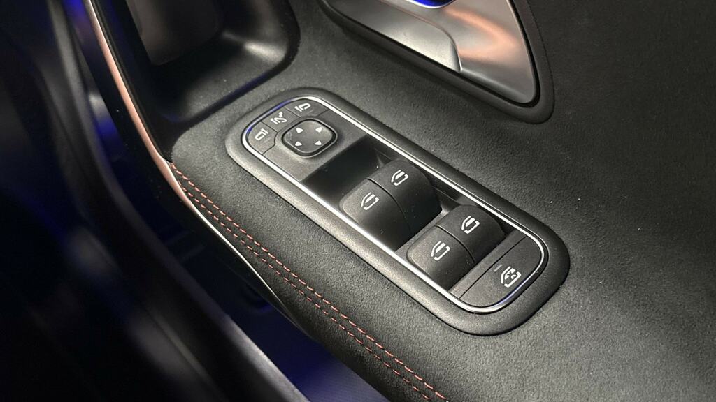 Mercedes-Benz CLA Class Amg Line Premium Edition Black #20