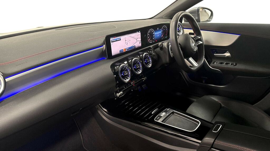 Mercedes-Benz CLA Class Amg Line Premium Edition Black #8