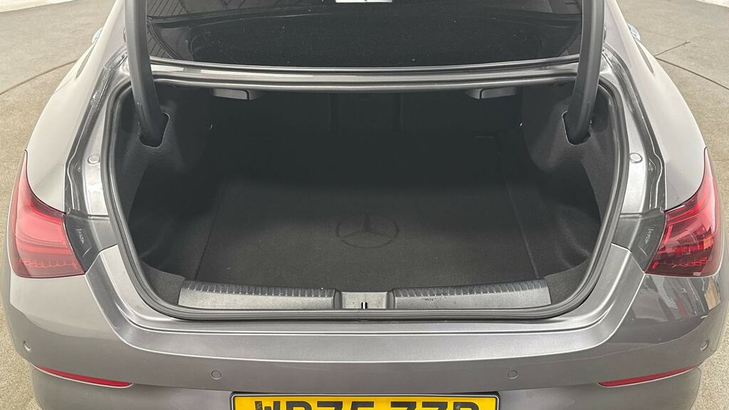 Mercedes-Benz CLA Class Amg Line Premium Edition Black #16