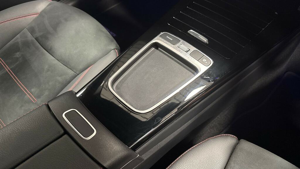 Mercedes-Benz CLA Class Amg Line Premium Edition Black #21