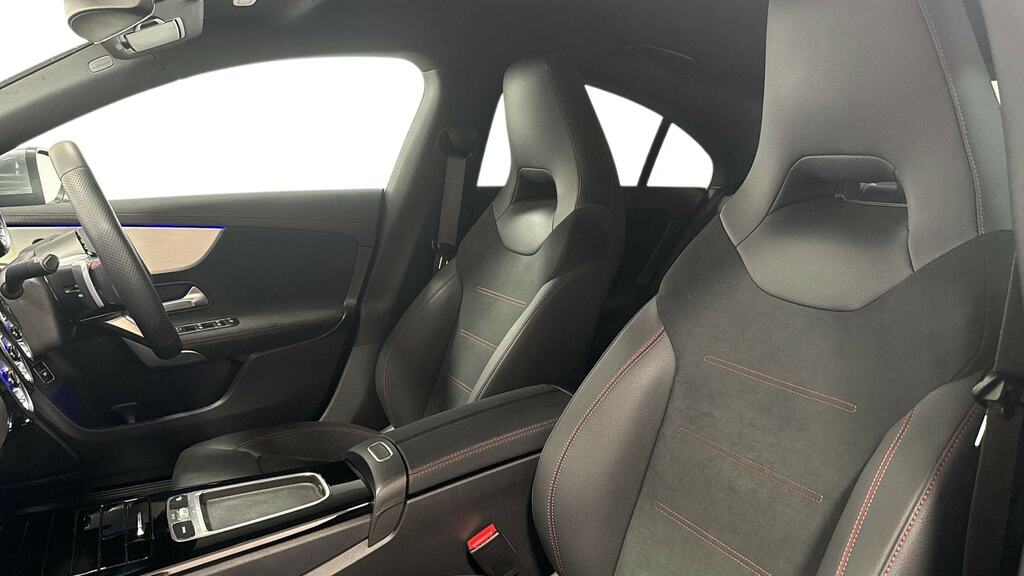 Mercedes-Benz CLA Class Amg Line Premium Edition Black #11