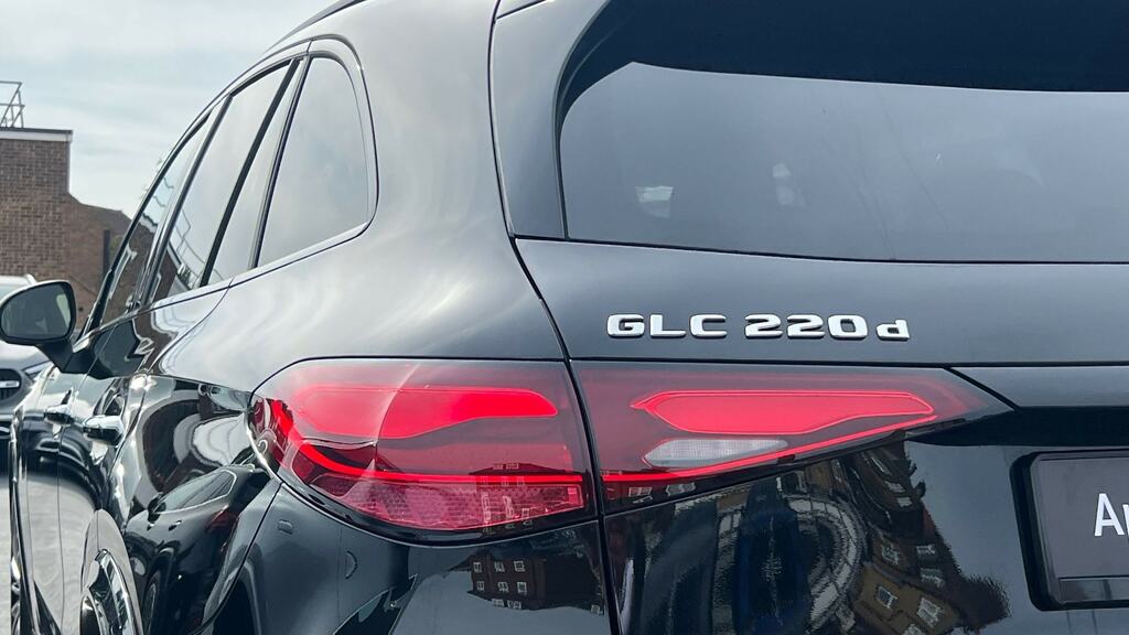 Mercedes-Benz GLC Class Glc300 4Matic Amg Line Premium #19