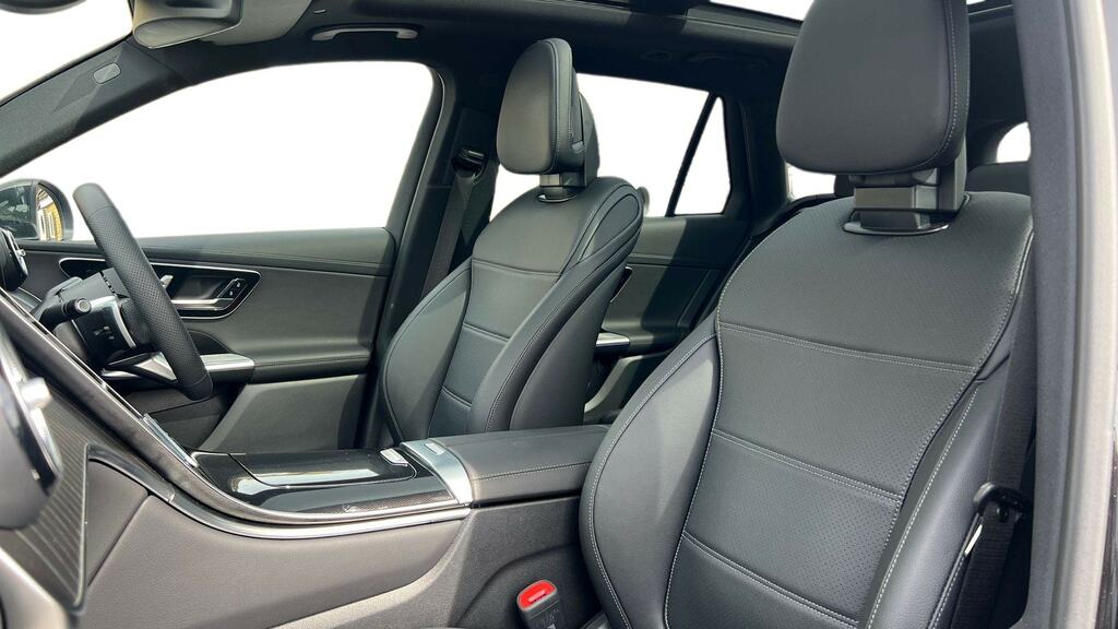 Mercedes-Benz GLC Class Glc300 4Matic Amg Line Premium #11