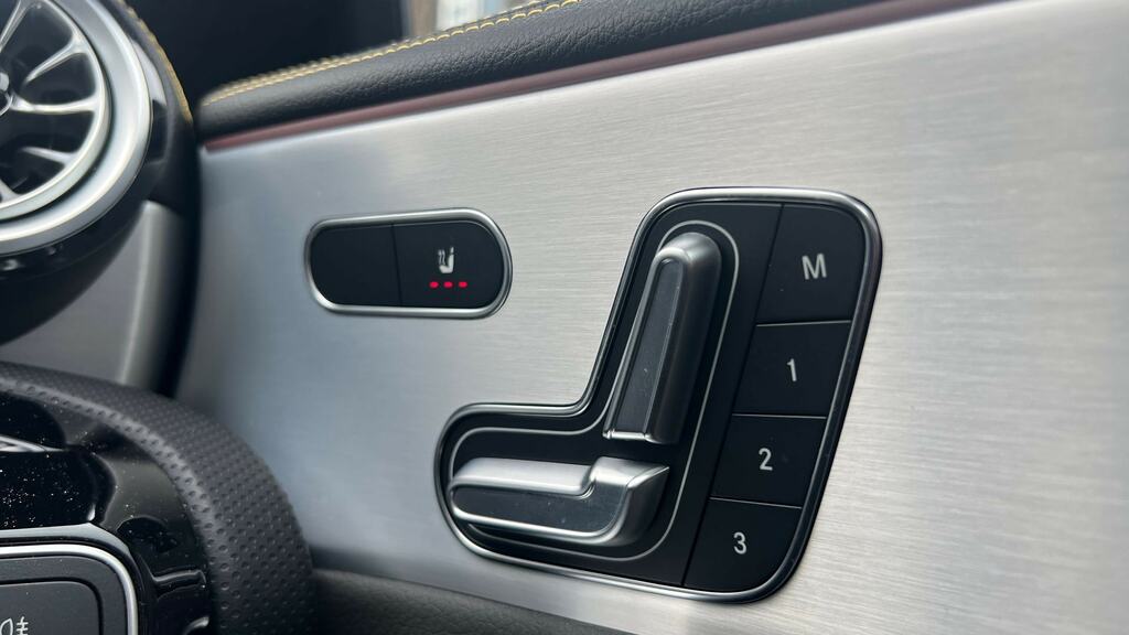 Mercedes-Benz CLA Class Cla 200 Amg Line Premium Night Ed Tip Black #26